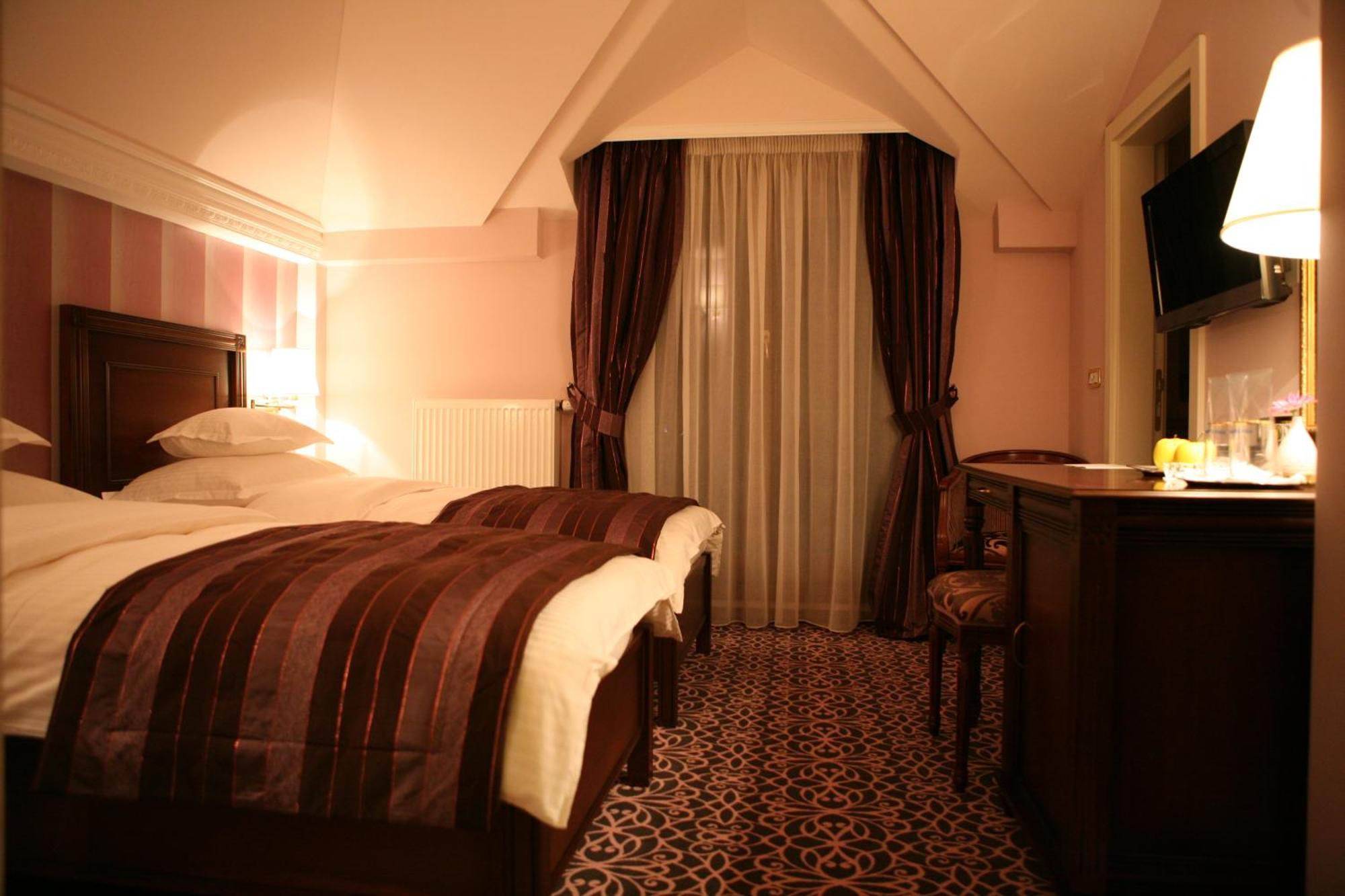 באניה לוקה Hotel Villa Viktorija מראה חיצוני תמונה