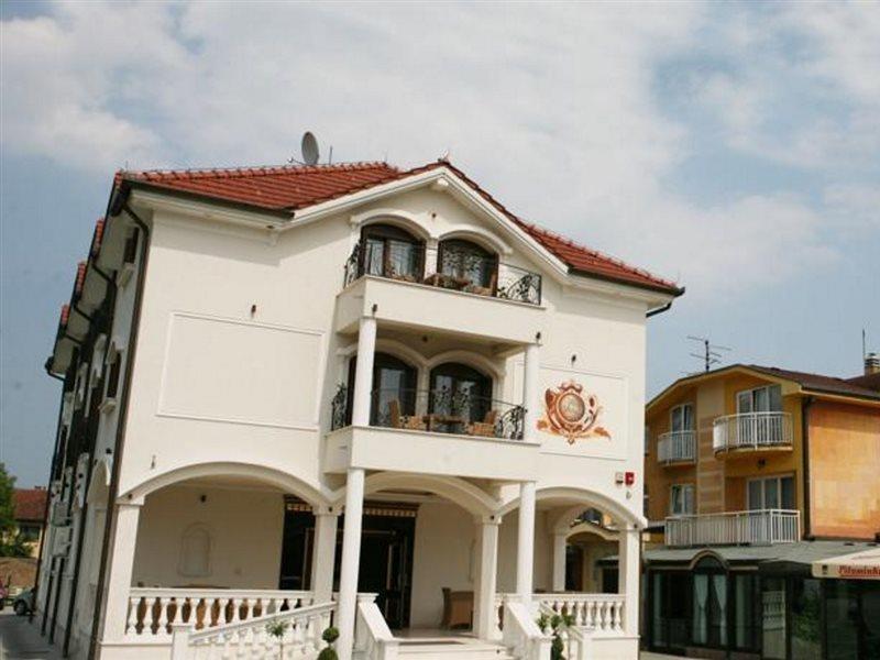 באניה לוקה Hotel Villa Viktorija מראה חיצוני תמונה